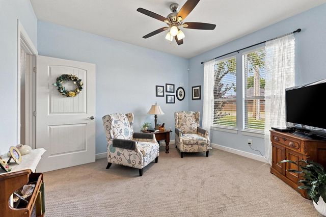 603 E Burks Street, Pilot Point, TX 76258