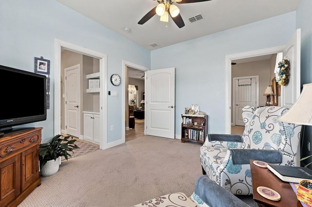 603 E Burks Street, Pilot Point, TX 76258