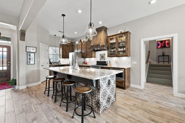 603 E Burks Street, Pilot Point, TX 76258