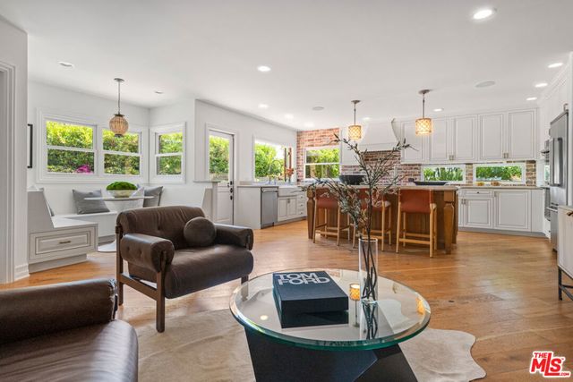 8045 Rayford Drive, Los Angeles, CA 90045
