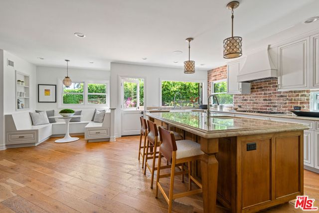 8045 Rayford Drive, Los Angeles, CA 90045
