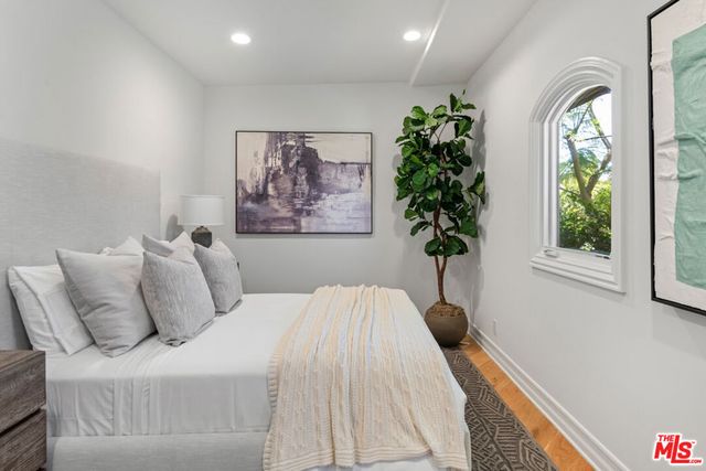 8045 Rayford Drive, Los Angeles, CA 90045