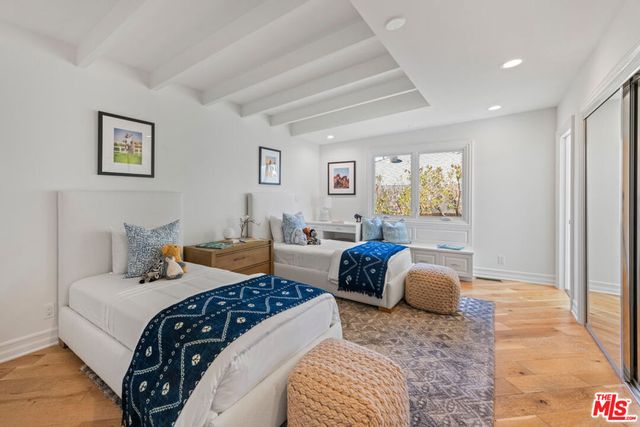 8045 Rayford Drive, Los Angeles, CA 90045