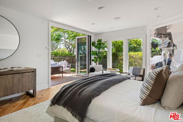 8045 Rayford Drive, Los Angeles, CA 90045