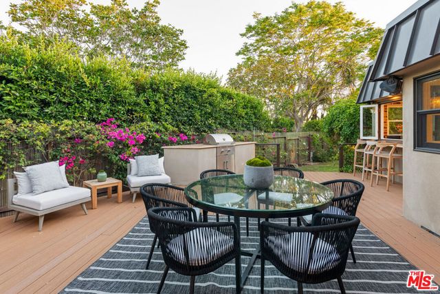 8045 Rayford Drive, Los Angeles, CA 90045
