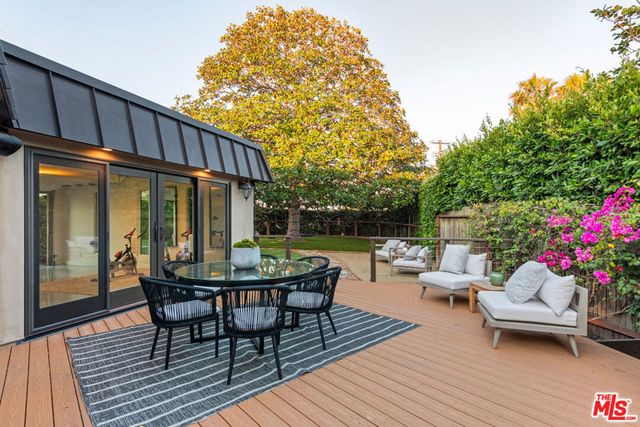8045 Rayford Drive, Los Angeles, CA 90045