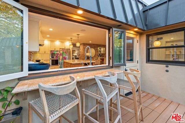 8045 Rayford Drive, Los Angeles, CA 90045
