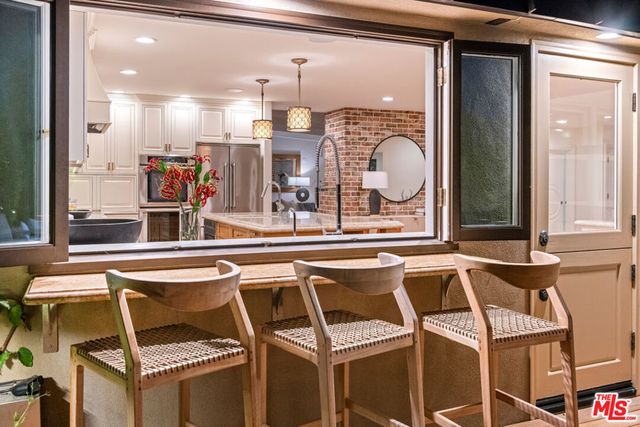 8045 Rayford Drive, Los Angeles, CA 90045
