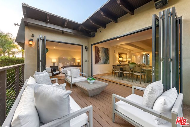 8045 Rayford Drive, Los Angeles, CA 90045