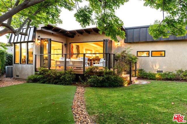 8045 Rayford Drive, Los Angeles, CA 90045