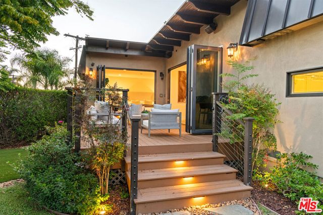 8045 Rayford Drive, Los Angeles, CA 90045