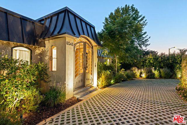 8045 Rayford Drive, Los Angeles, CA 90045