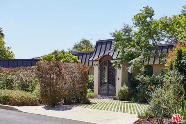 8045 Rayford Drive, Los Angeles, CA 90045