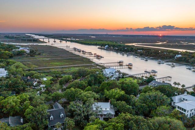 7 Tabby Lane, Isle Of Palms, SC 29451