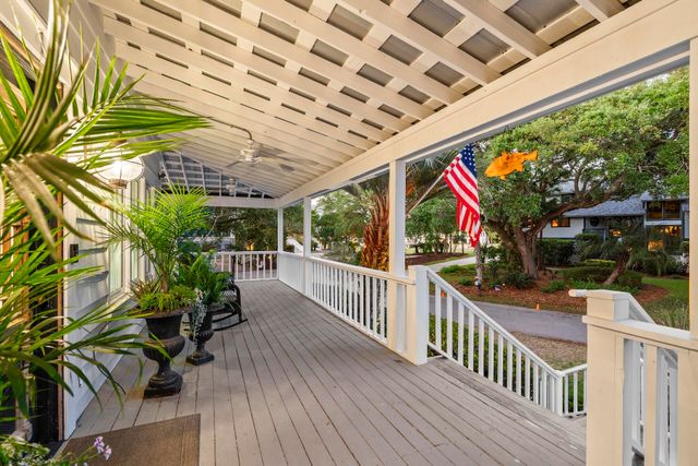 7 Tabby Lane, Isle Of Palms, SC 29451