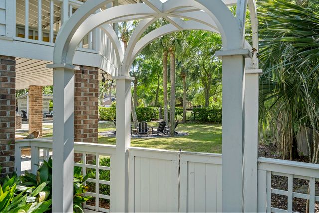 7 Tabby Lane, Isle Of Palms, SC 29451
