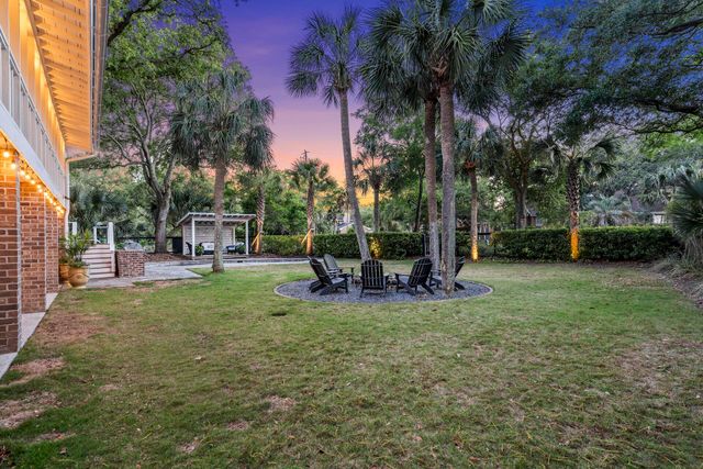 7 Tabby Lane, Isle Of Palms, SC 29451