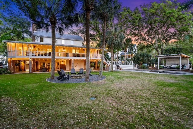 7 Tabby Lane, Isle Of Palms, SC 29451