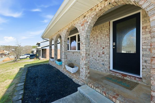 6422 Mill Stream Drive, Harrison, TN 37341