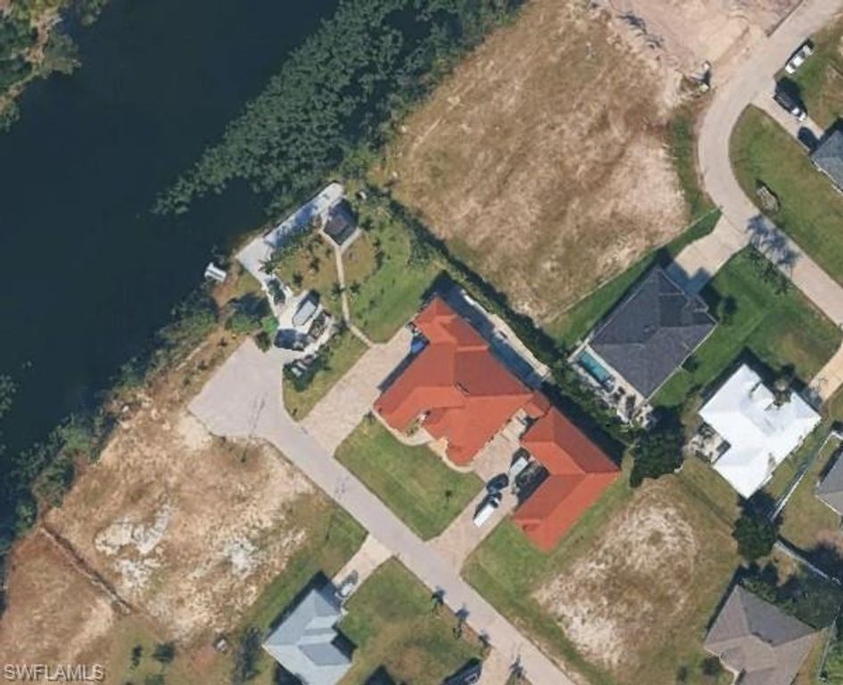 Image 21 of property listing at 2633 NW 24th ST, Cape Coral, FL 33993