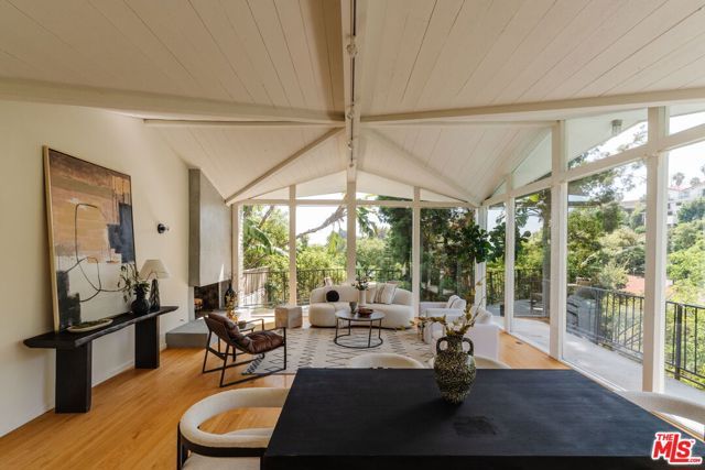 7229 Senalda Road, Los Angeles, CA 90068