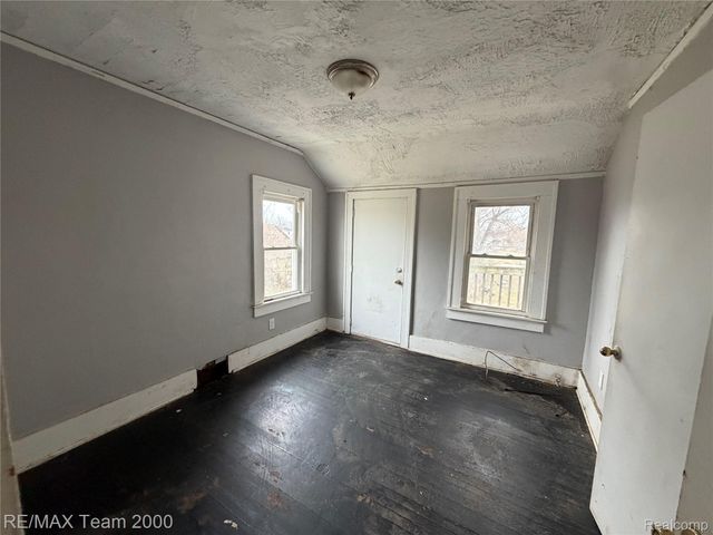 2301 Fullerton Street, Detroit, MI 48238