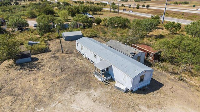 3731 Homannville TRL, Lockhart, TX 78644