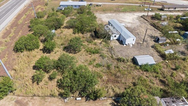 3731 Homannville TRL, Lockhart, TX 78644