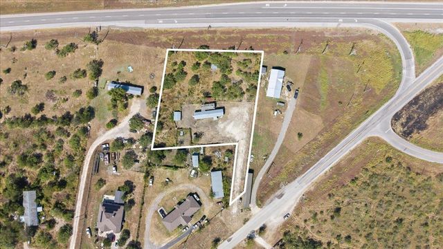 3731 Homannville TRL, Lockhart, TX 78644