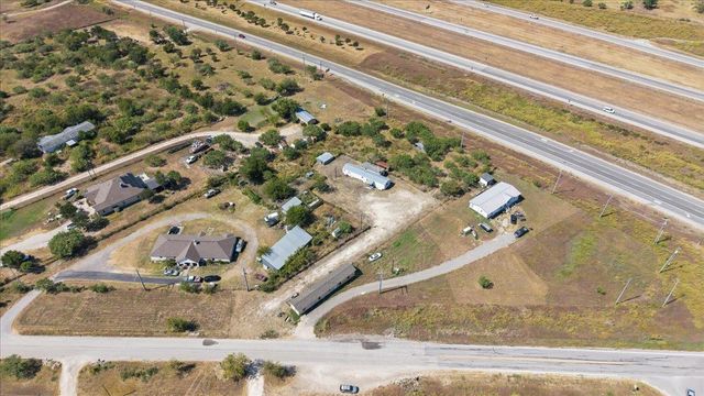 3731 Homannville TRL, Lockhart, TX 78644