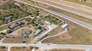 3731 Homannville TRL, Lockhart, TX 78644