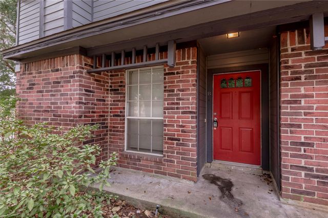 1228 Avenue O B, Huntsville, TX 77340