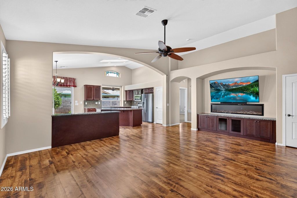 18274 W SPENCER Drive, Surprise, AZ 85374 — photo 2