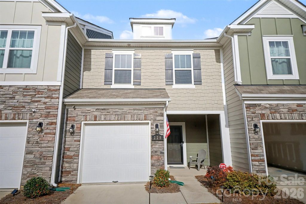 226 Quinn Road, Matthews, NC 28104