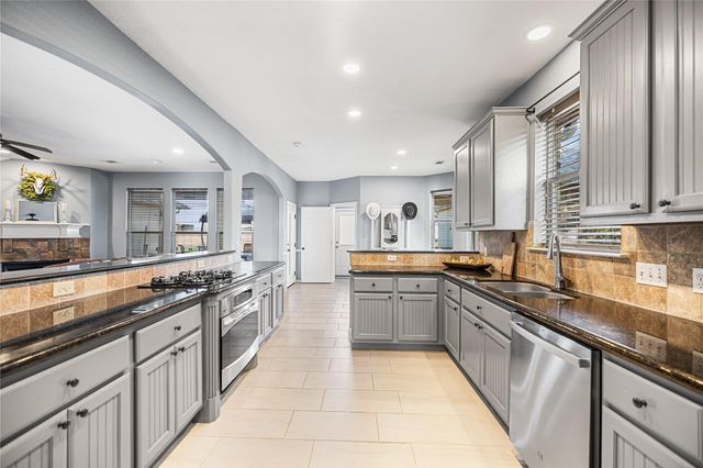 5657 County Road 405, Navasota, TX 77868