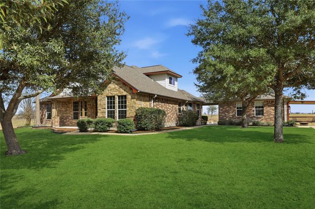 5657 County Road 405, Navasota, TX 77868