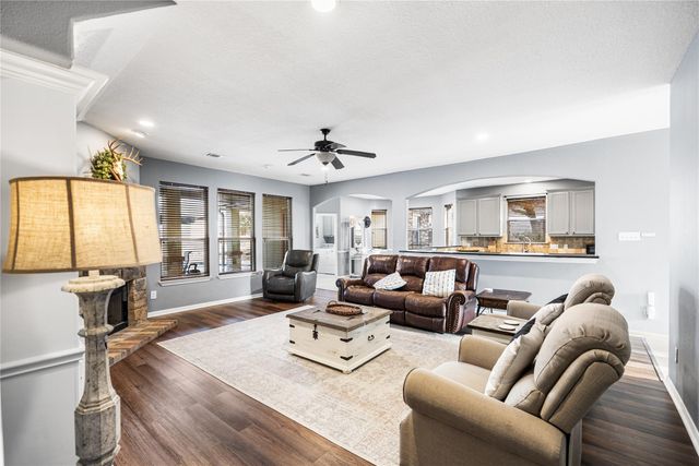 5657 County Road 405, Navasota, TX 77868