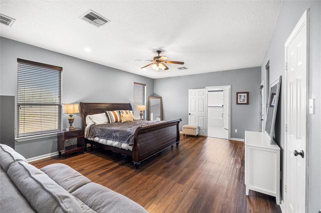 5657 County Road 405, Navasota, TX 77868