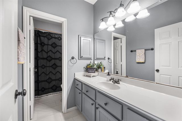 5657 County Road 405, Navasota, TX 77868