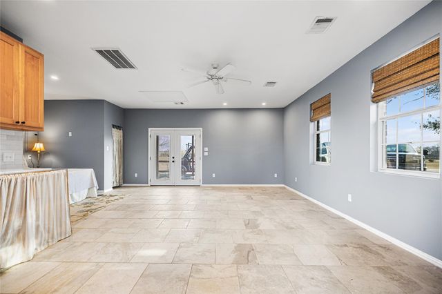 5657 County Road 405, Navasota, TX 77868