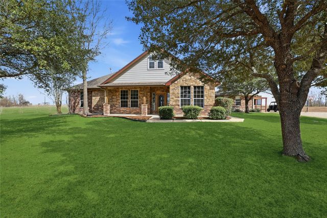 5657 County Road 405, Navasota, TX 77868