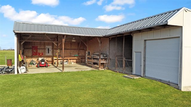 5657 County Road 405, Navasota, TX 77868