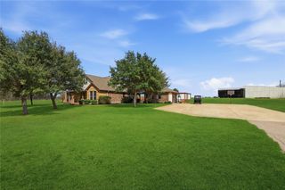 5657 County Road 405, Navasota, TX 77868