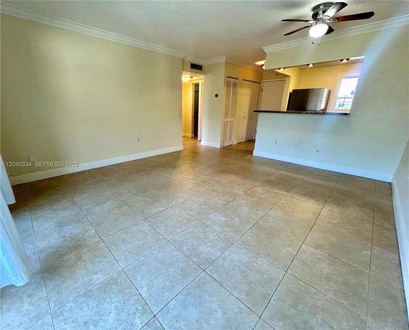 14500 SW 88 AV 211, Palmetto Bay, FL 33176