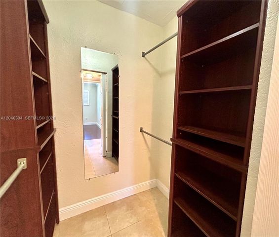 14500 SW 88 AV 211, Palmetto Bay, FL 33176