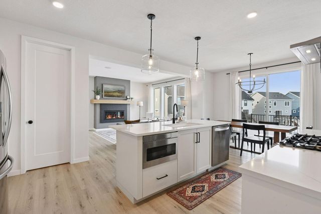 10125 Corral Way, Victoria, MN 55386