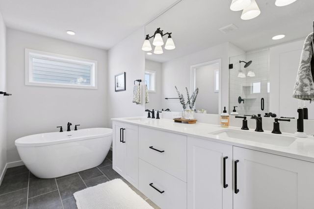 10125 Corral Way, Victoria, MN 55386