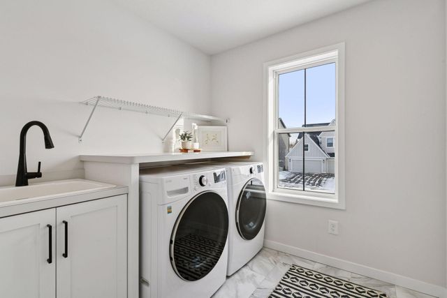 10125 Corral Way, Victoria, MN 55386