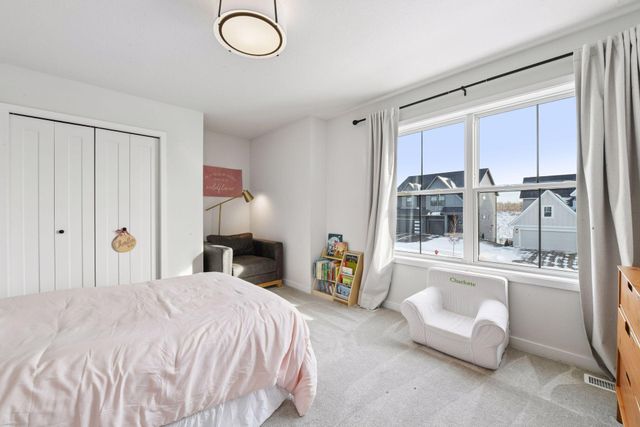 10125 Corral Way, Victoria, MN 55386