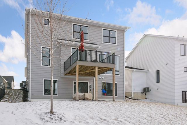 10125 Corral Way, Victoria, MN 55386